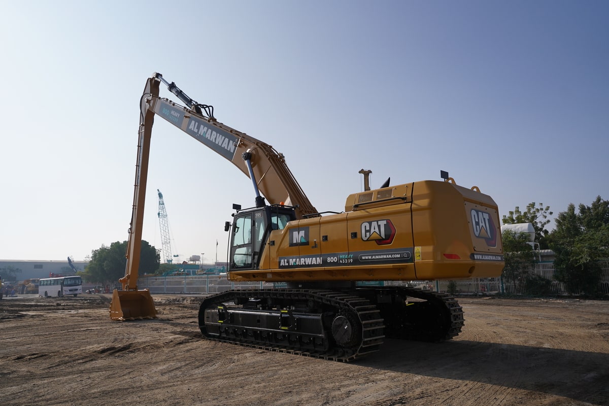 AL MARWAN MACHINERY Heavy Equipment Renting for LargeScale Film